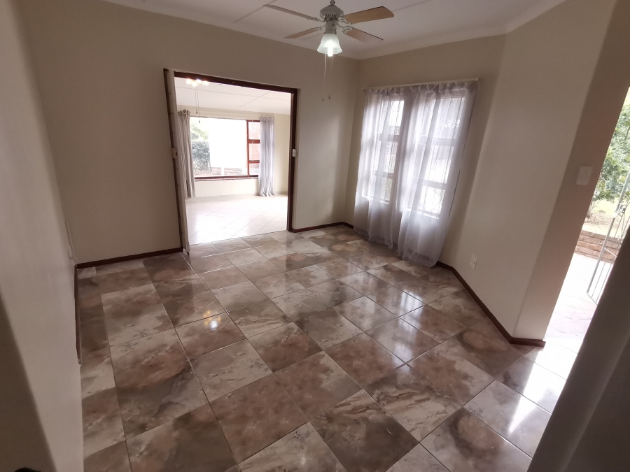 To Let 3 Bedroom Property for Rent in Beacon Bay Eastern Cape